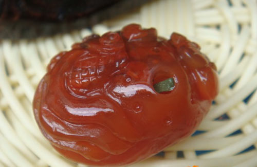 水果篇：外形酷似柿子的碧玉奇石