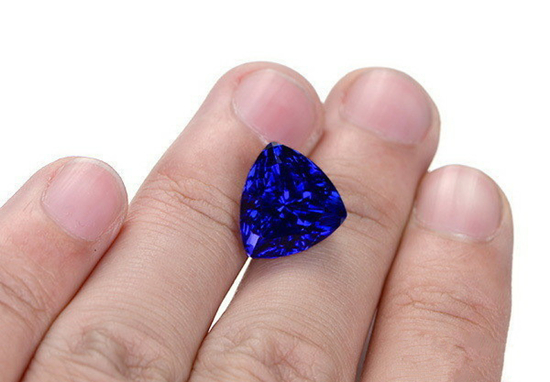 坦桑石——比钻石珍稀1000倍，身价一年翻两倍