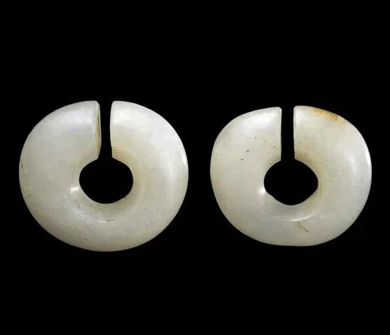 新石器时代玉玦 公元前4000年至3000年