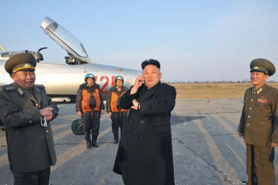 当地时间2014年3月19日，据朝中社报道，朝鲜最高领导人金正恩指导了朝鲜人民射击赛和飞行训练。