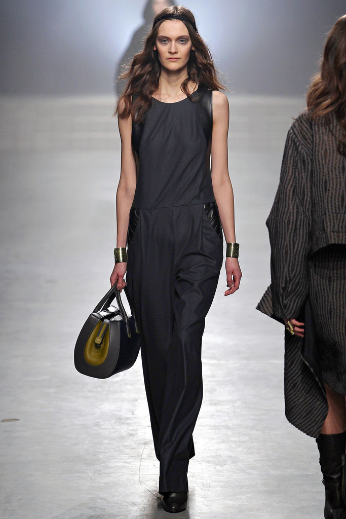 Maiyet 2013ﶬŮbϵУrbܣDƬ