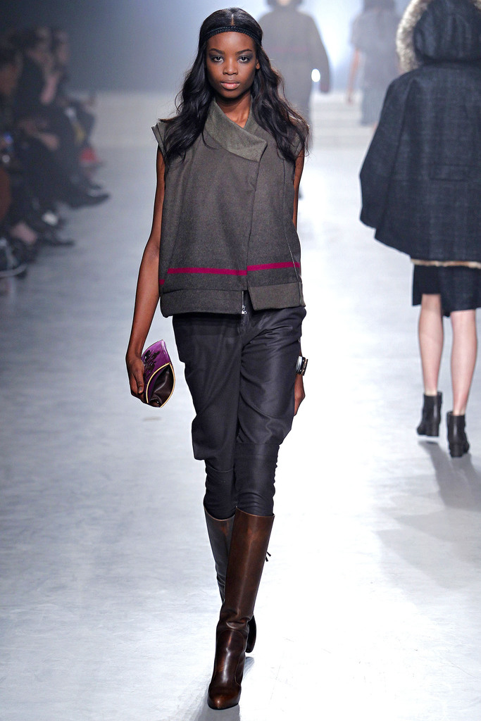 Maiyet 2013ﶬŮbϵУrbܣDƬ