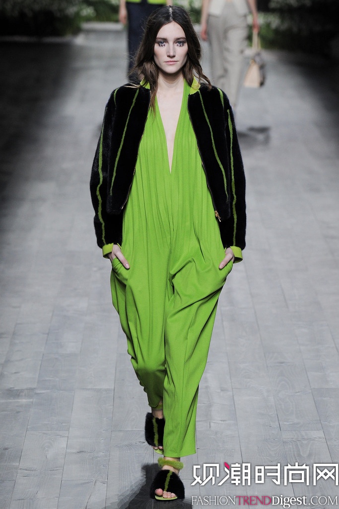 Vionnet  2014ﶬrbŮbDƬ