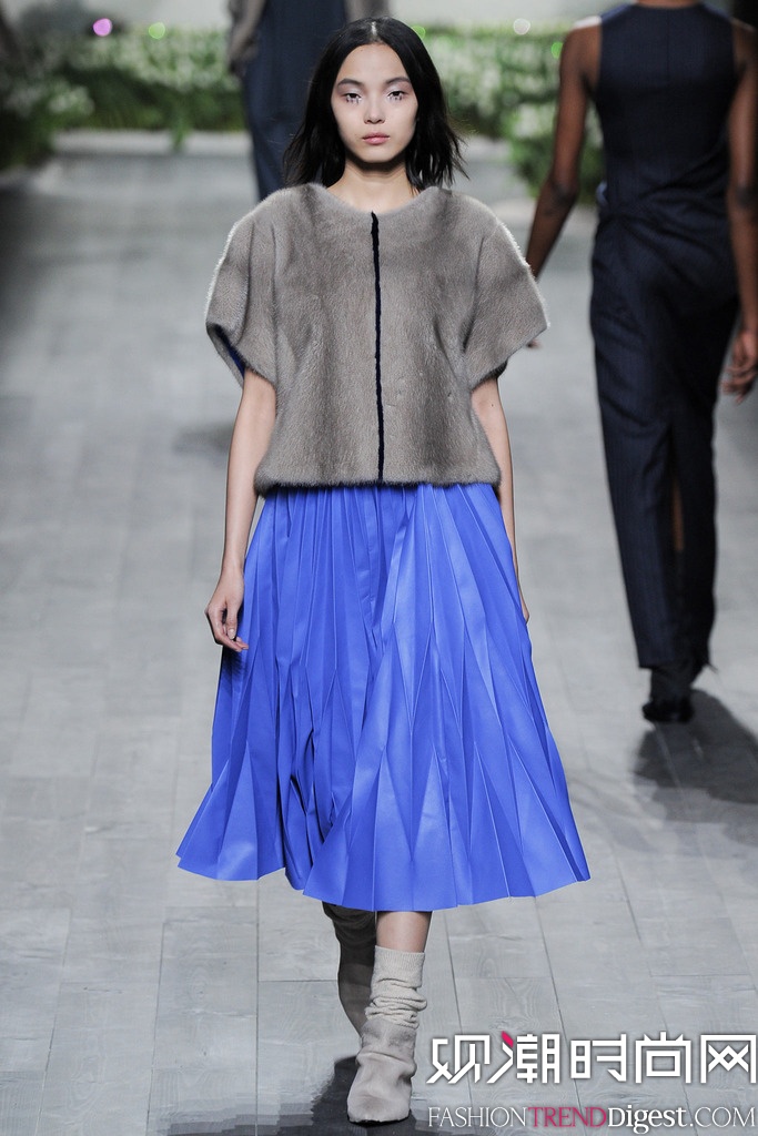 Vionnet  2014ﶬrbŮbDƬ