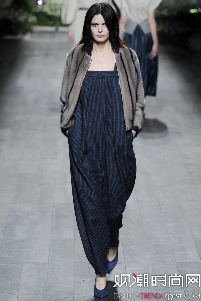 Vionnet  2014ﶬrbŮbDƬ