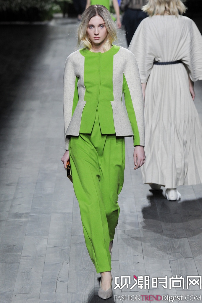 Vionnet  2014ﶬrbŮbDƬ