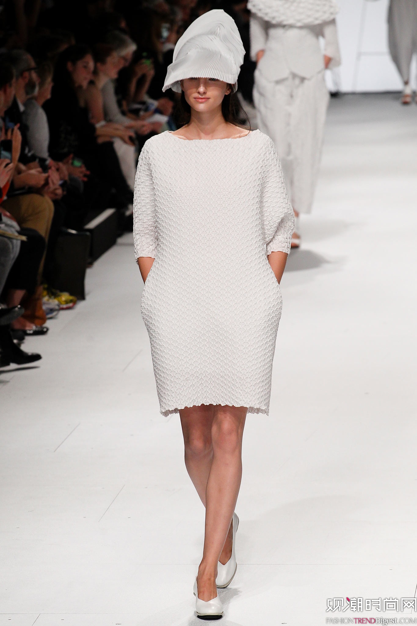 Issey Miyake 2015İrbDƬ