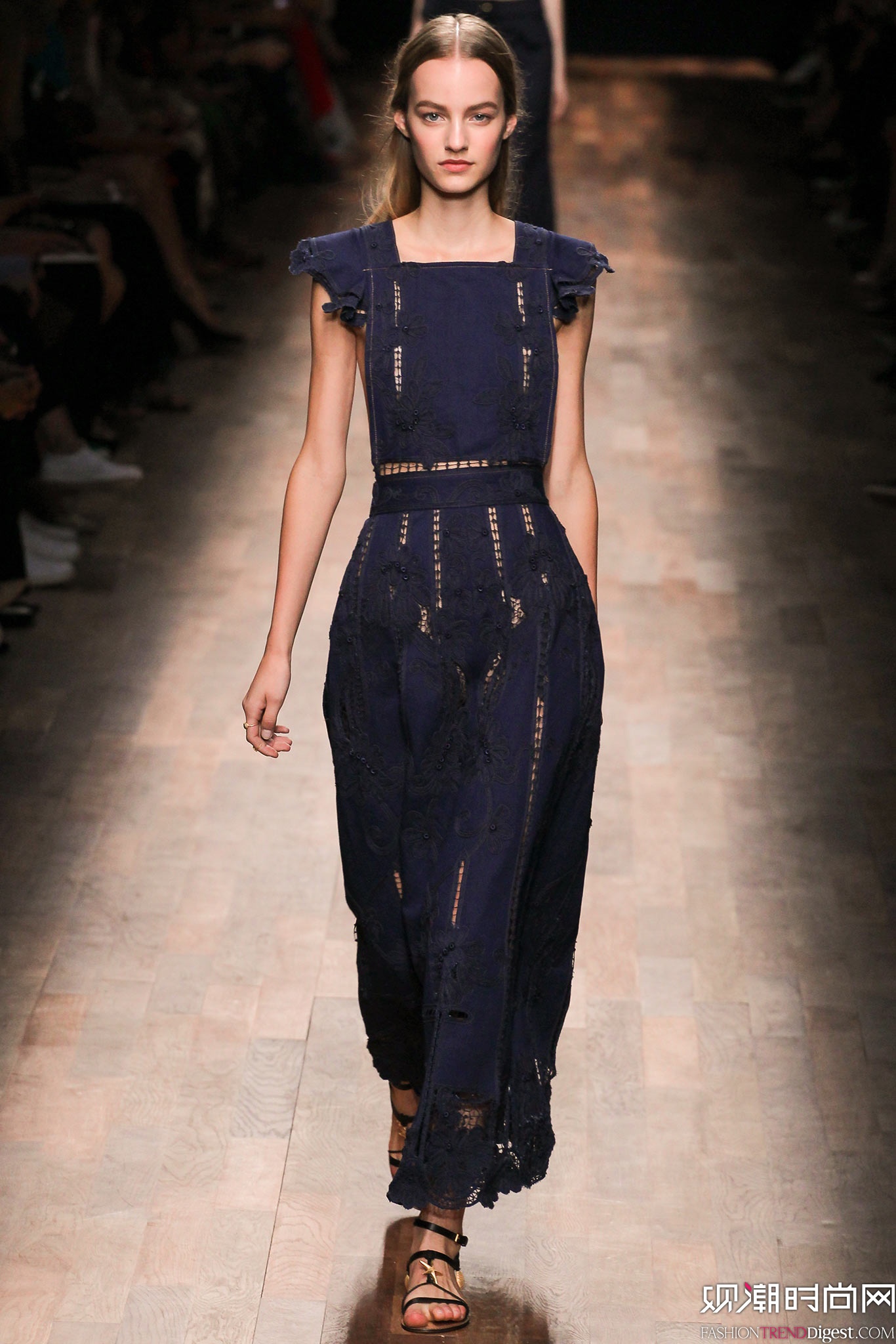 Valentino 2015İrbDƬ