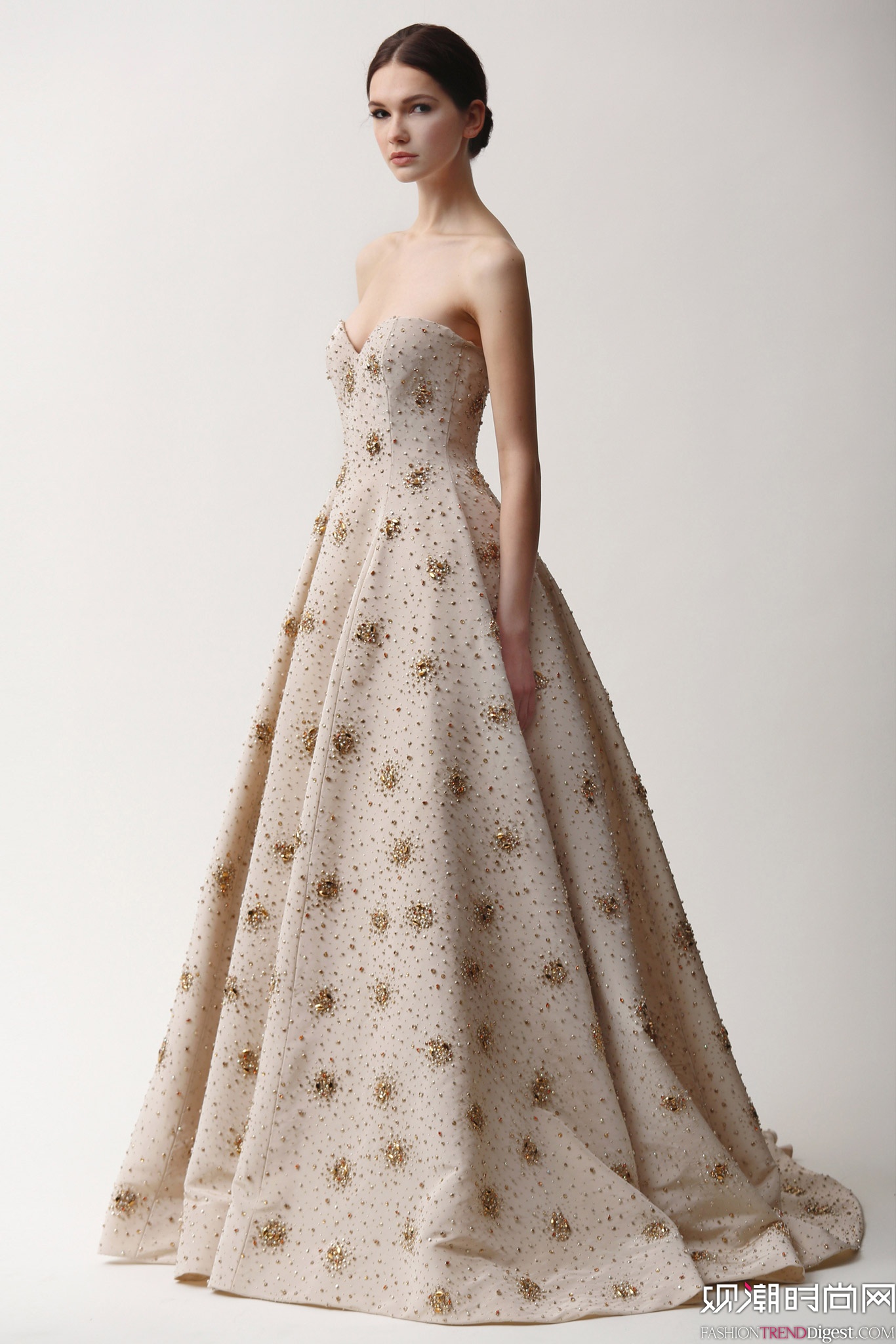 Naeem Khan 2015ϵиDƬ