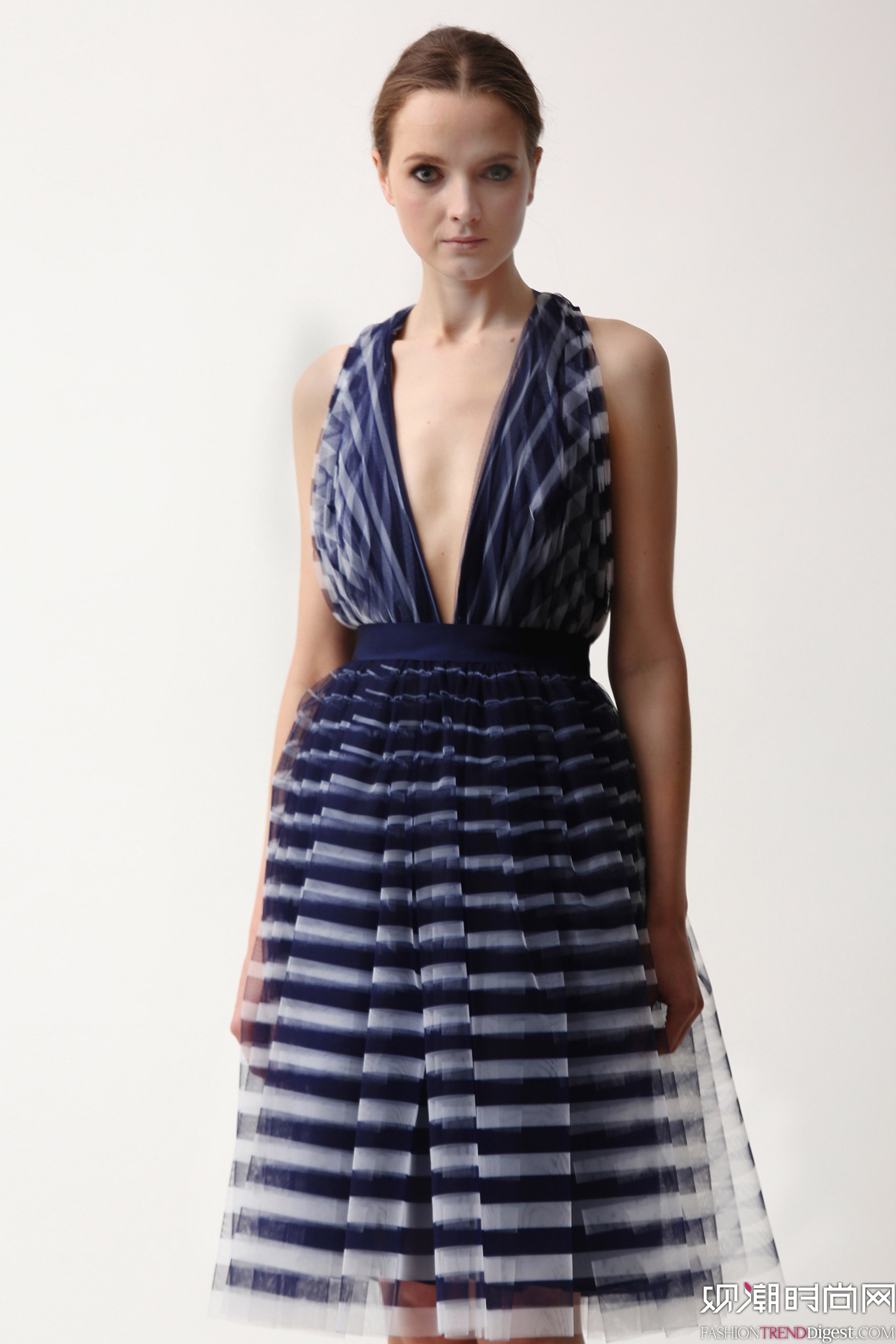 Naeem Khan 2015ϵиDƬ