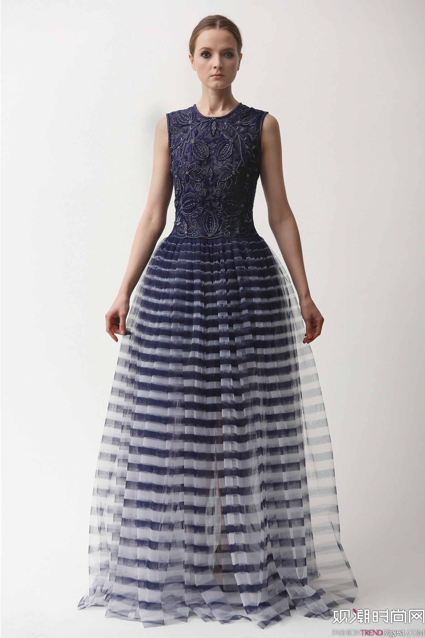 Naeem Khan 2015ϵиDƬ