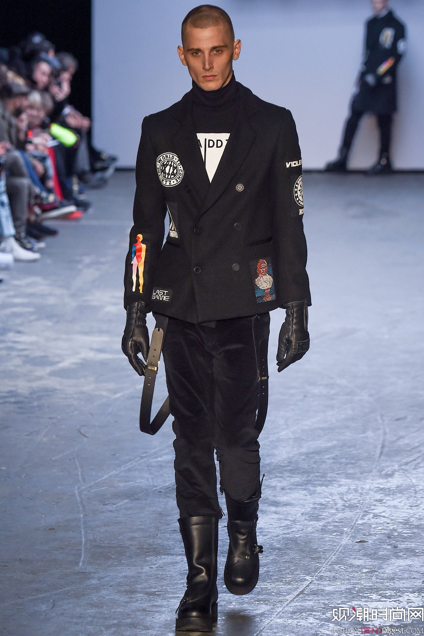 KTZ 2015ﶬbϵDƬ