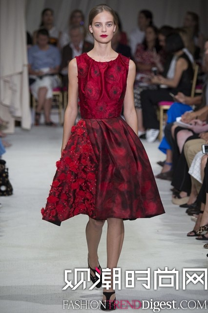 Oscar de la Renta 2016ŮbϵDƬ