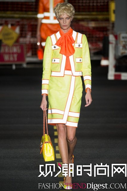 Moschino 2016ŮbϵDƬ