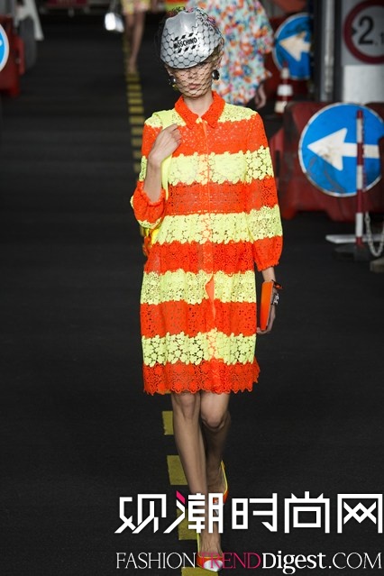 Moschino 2016ŮbϵDƬ