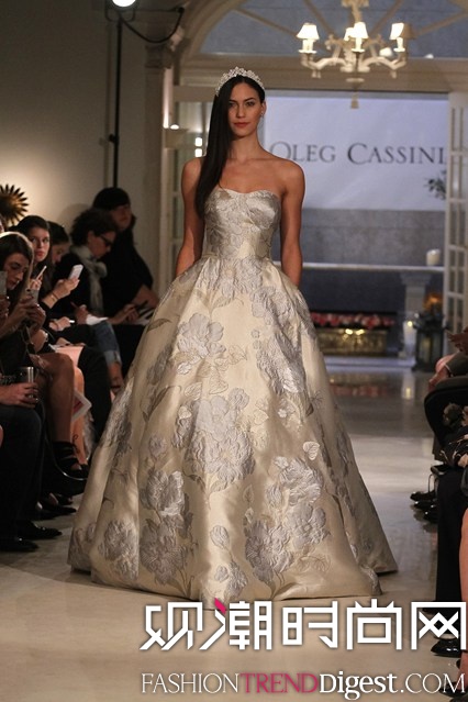 Oleg Cassini 2016鼆ϵDƬ