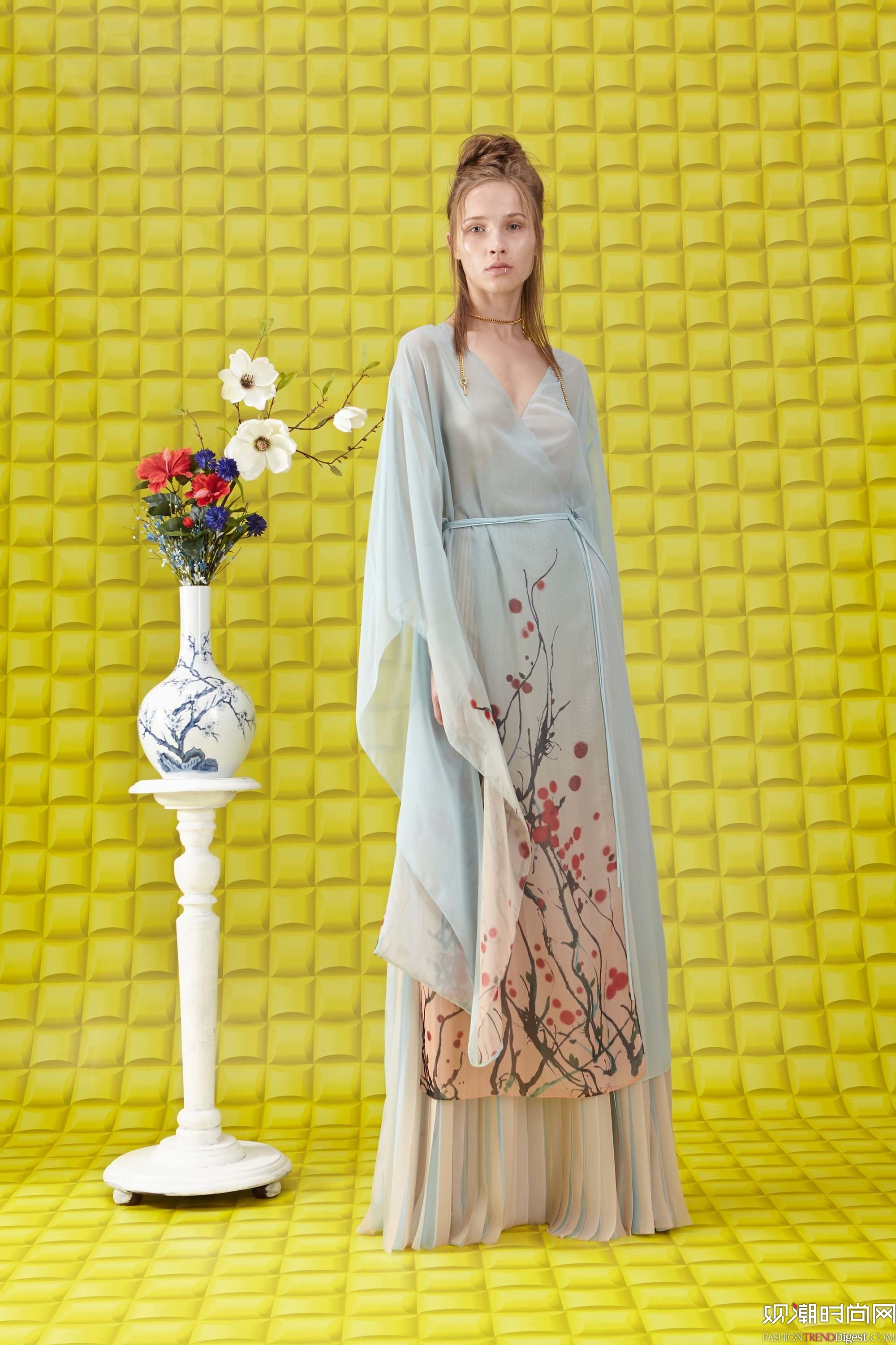 Vionnet 2018紺ϵLOOKBOOKDƬ