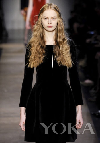 Carven 2012ﶬ