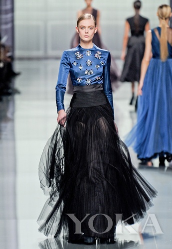 Christian Dior 2012 ﶬ