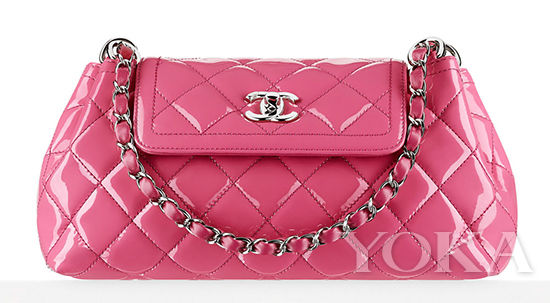 Chanel Accordion Shoulder Bag s18600