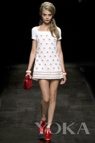 Moschino 2013