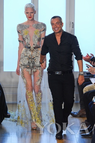 Julien Macdonald T̨