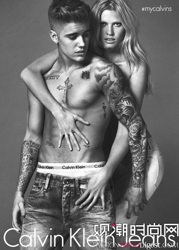 Justin BieberЯLara StoneΪCalvin Klein2015ţпϵйͼƬ