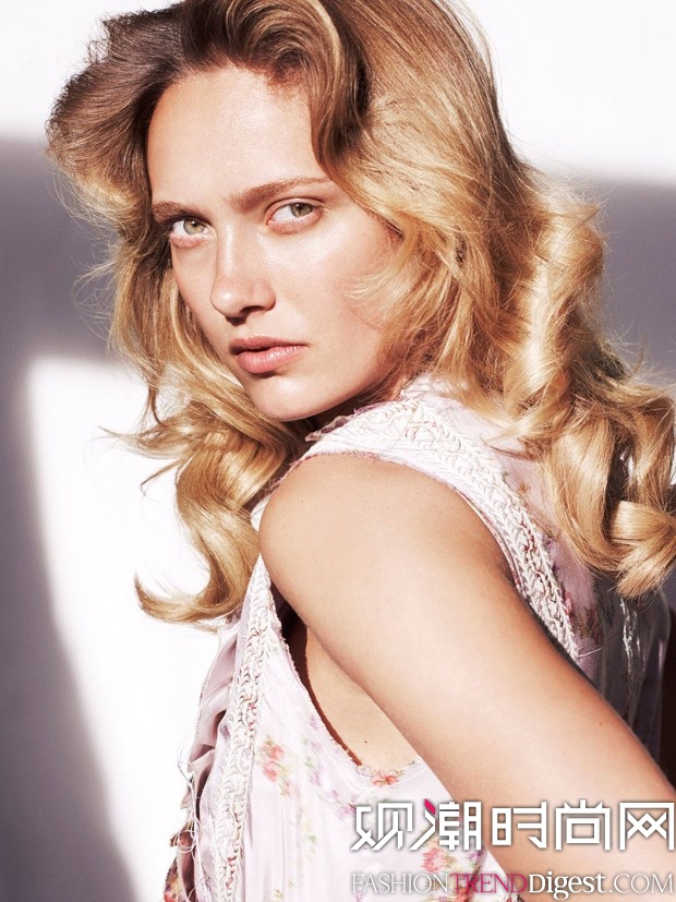 Karmen PedaruϡMuse Magazine2015괺DƬ
