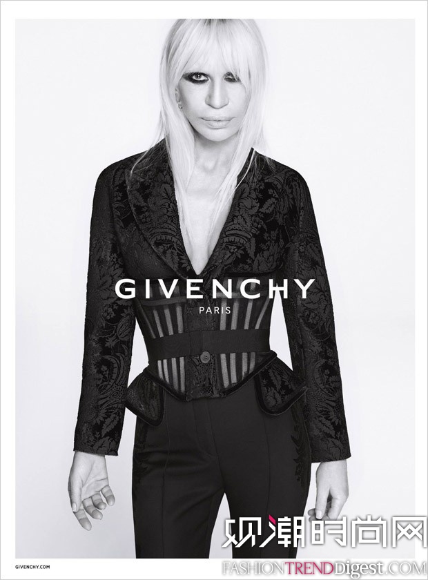 Givenchy  2015ﶬVDƬ