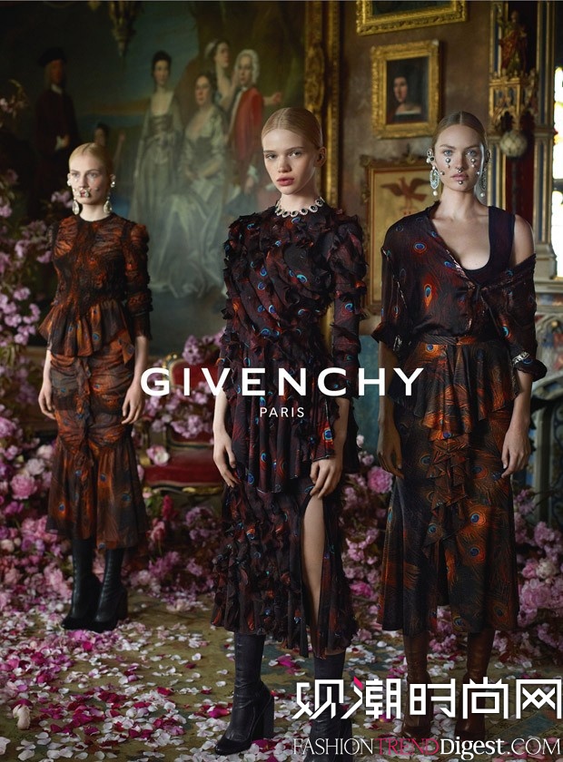 Givenchy  2015ﶬVDƬ