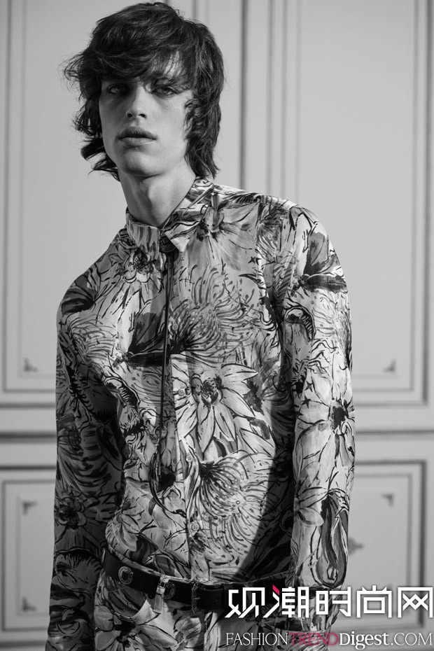 Reuben RamacherΪRoberto Cavalli2016紺ƬͼƬ