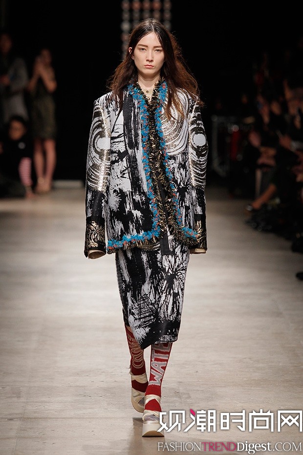 Andreas Kronthaler for Vivienne Westwood 2016ﶬϵаr(sh)bܸDƬ