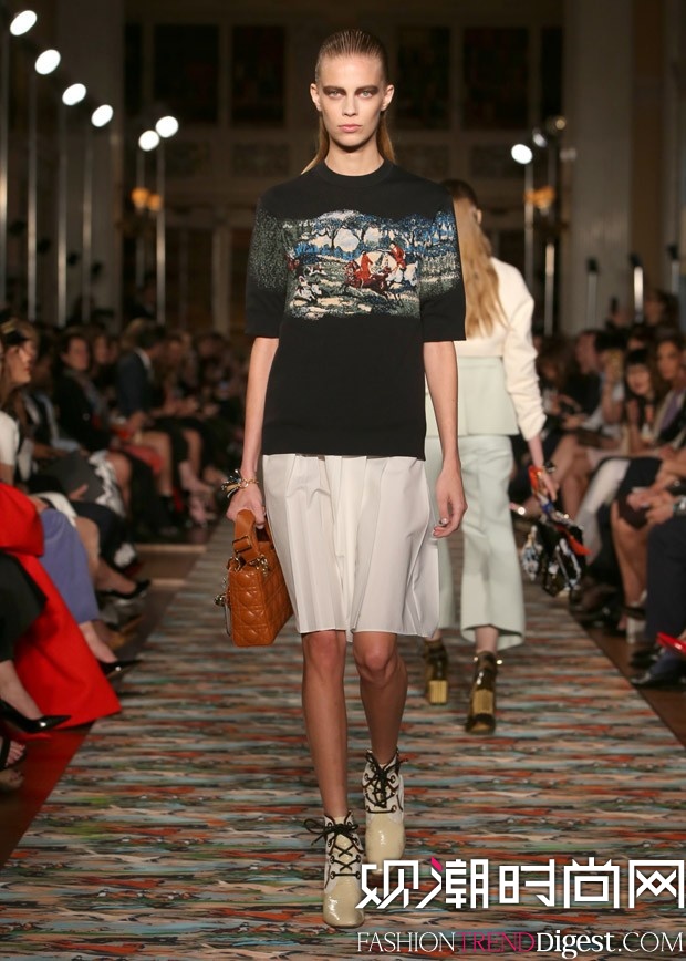 Christian Dior 2017�紺ϵ���㳡����ͼƬ