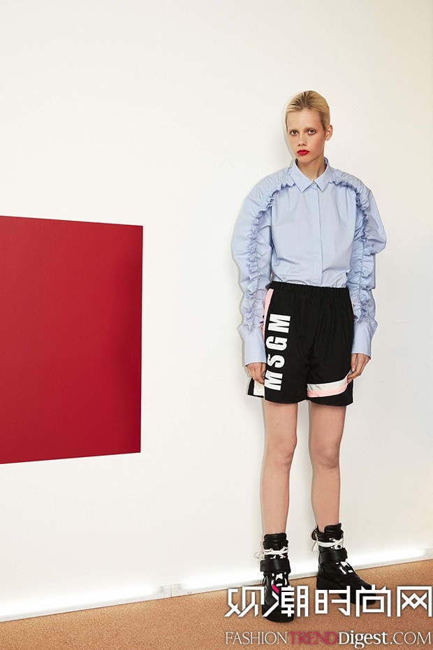 MSGM 2017紺ϵlookbookDƬ