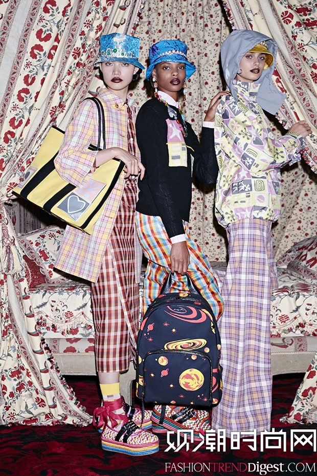 Miu Miu 2017紺ϵl(wi)ookbookDƬ