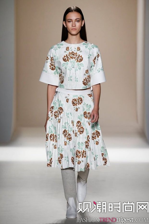 Victoria Beckham 2017ϵм~srbܸDƬ