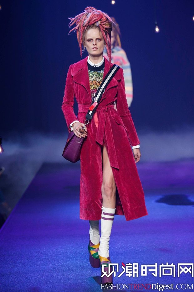 Marc Jacobs SS2017~srbŮbϵаlDƬ