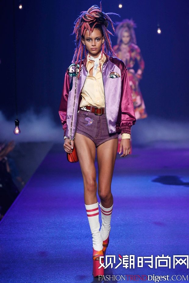 Marc Jacobs SS2017~srbŮbϵаl(f)DƬ