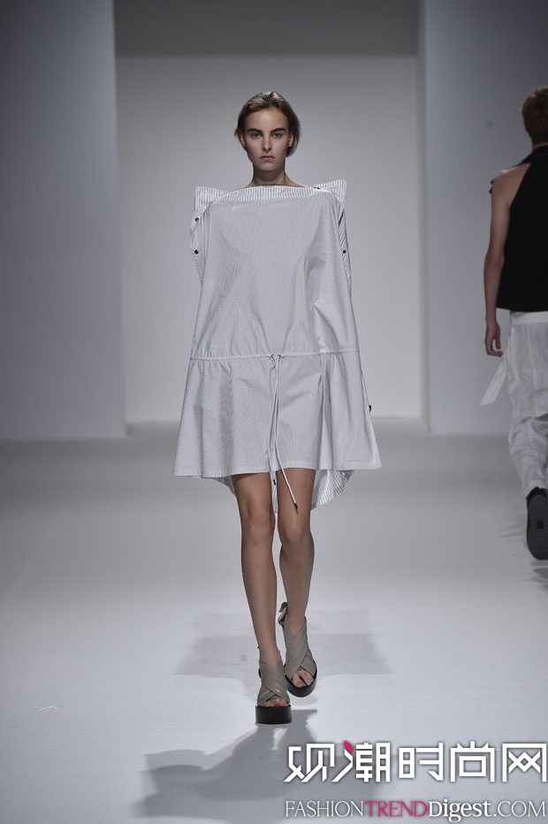 Chalayan 2017ϵаrbܸDƬ