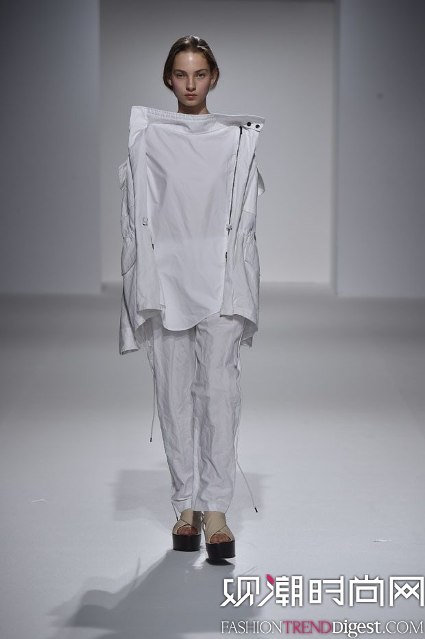 Chalayan 2017ϵаrbܸDƬ