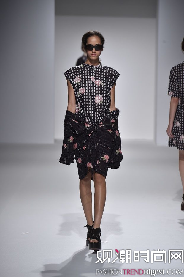 Chalayan 2017ϵаrbܸDƬ