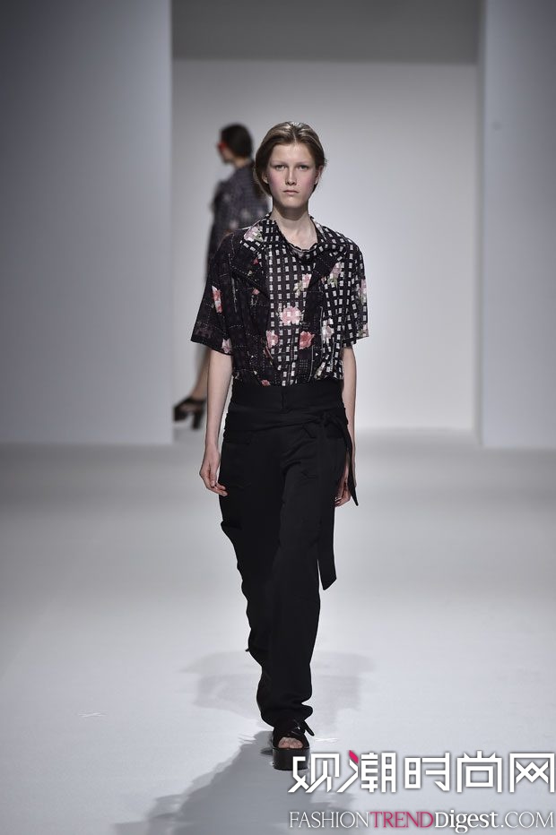 Chalayan 2017ϵаrbܸDƬ
