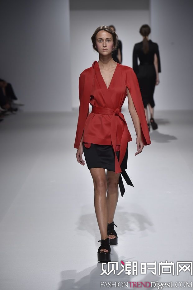 Chalayan 2017ϵаrbܸDƬ