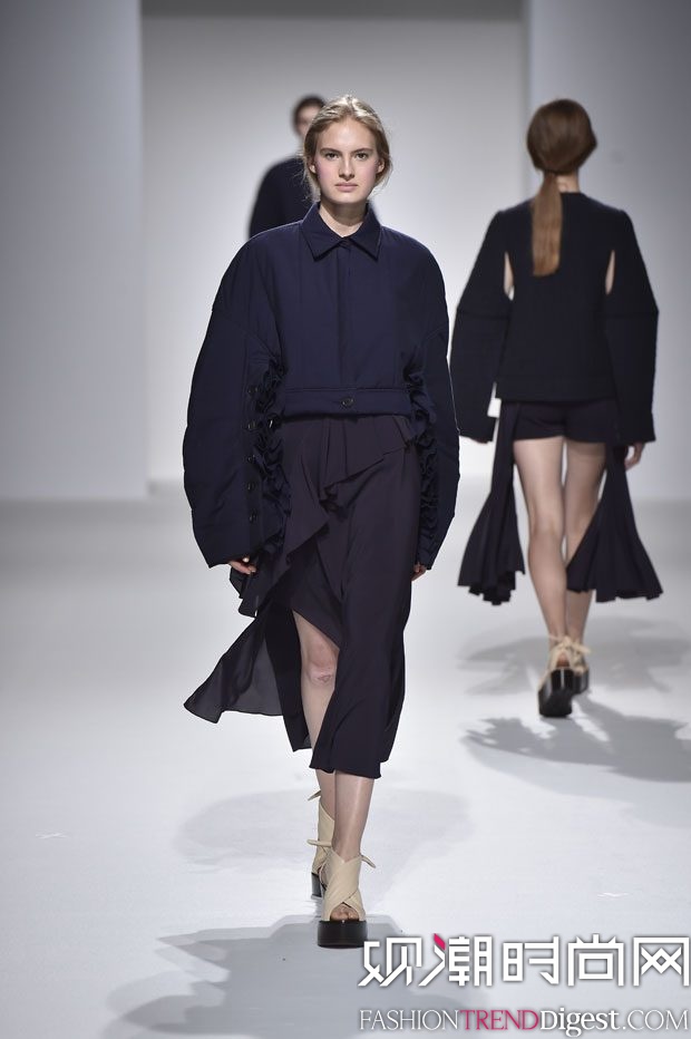 Chalayan 2017ϵаrbܸDƬ