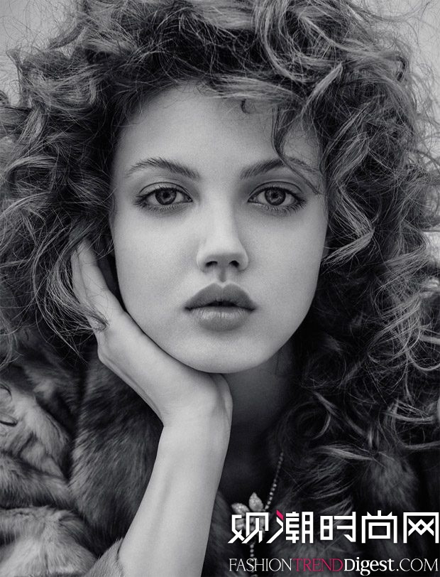 Lindsey Wixson϶˹桶HARPERS BAZAAR20169־ͼƬ