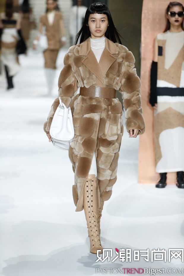MAX MARA 2017ϵаlDƬ