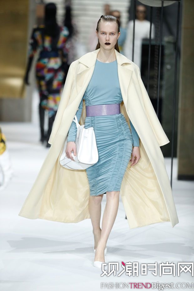 MAX MARA 2017ϵаlDƬ