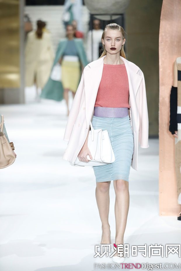 MAX MARA 2017ϵаlDƬ