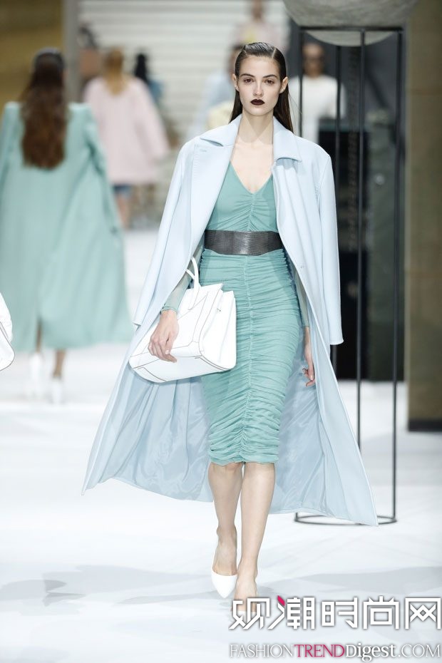 MAX MARA 2017ϵаl(f)DƬ