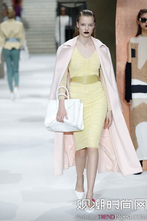 MAX MARA 2017ϵаl(f)DƬ
